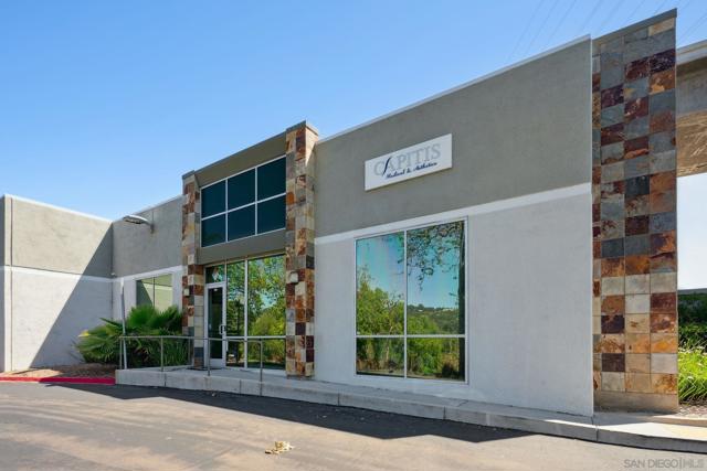 11189 Sorrento Valley Rd, San Diego CA: https://media.crmls.org/mediaz/e20bdecd-582b-4545-96a8-0c051e010e37.jpg