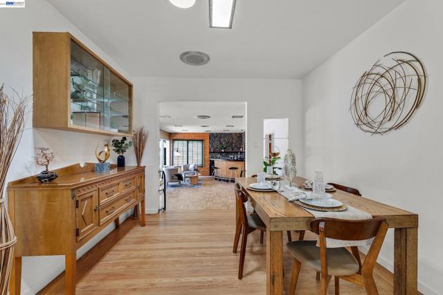 Image 9 of 47 For 15126 Andover St