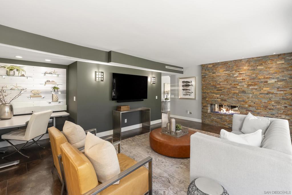 MLS #250036345SD img 23