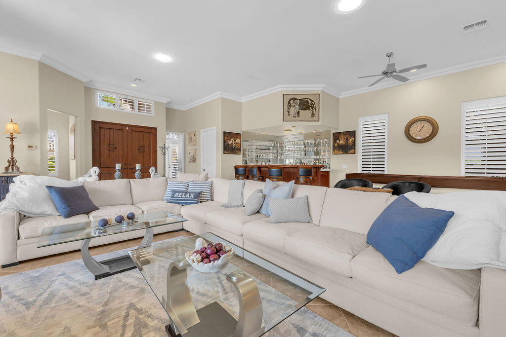 MLS #219138315DA image #5