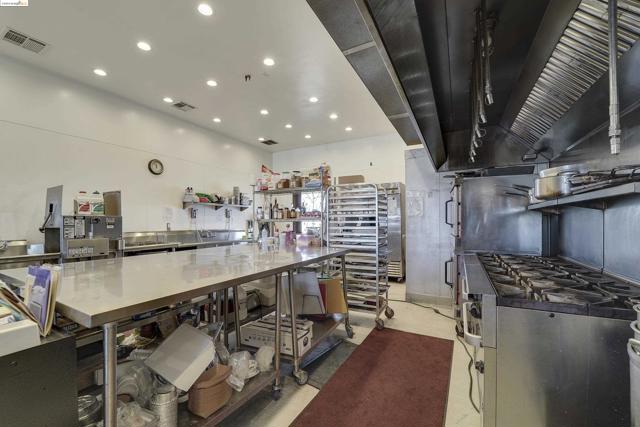 Image 12 of 40 For 8091 Balfour Rd