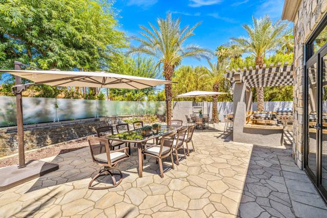 28 Clancy Lane S Lane, Rancho Mirage CA: https://media.crmls.org/mediaz/e20d5e39-ec8e-4c82-8681-d78912c37fc3.jpg