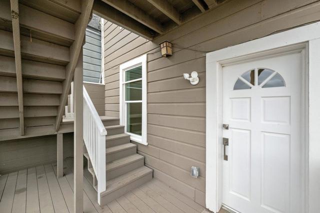 360 Laidley Street, San Francisco CA: https://media.crmls.org/mediaz/e20e1146-40fd-4207-a617-b7dea9e4decb.jpg