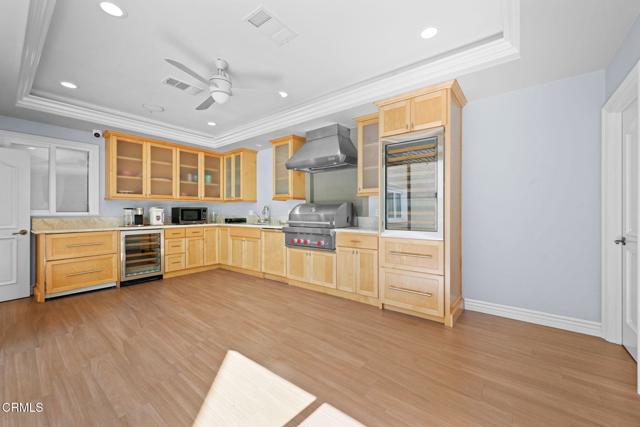 Detail Gallery Image 18 of 73 For 3263 New York Dr, Pasadena,  CA 91107 - 7 Beds | 5/1 Baths