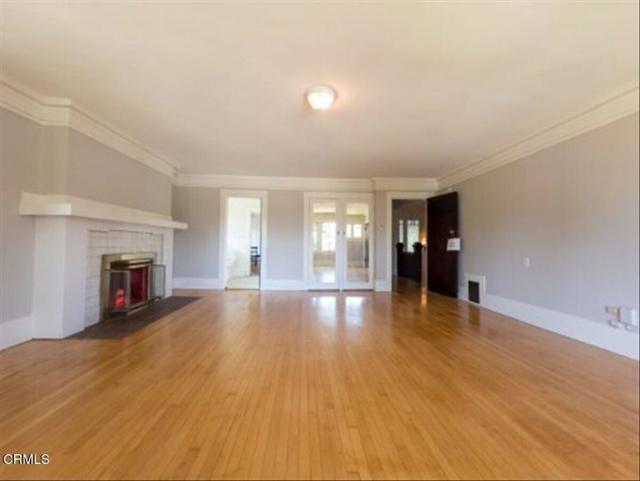 217 Oaklawn Avenue, South Pasadena CA: https://media.crmls.org/mediaz/e20f493f-41ce-408e-9187-d2b092d13108.jpg