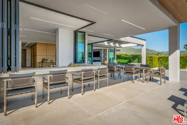 23917 Malibu Road, Malibu CA: https://media.crmls.org/mediaz/e20f96eb-e927-4644-b76f-3a6282c76abb.jpg