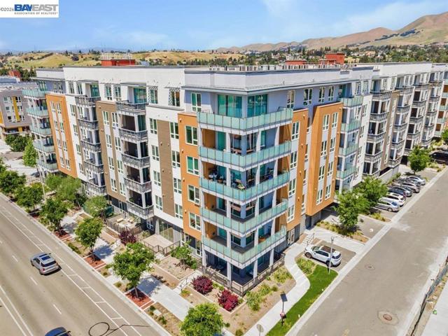 45128 Warm Springs Blvd, Fremont CA: https://media.crmls.org/mediaz/e20fb35d-5273-46ac-8525-7ead693ab42d.jpg