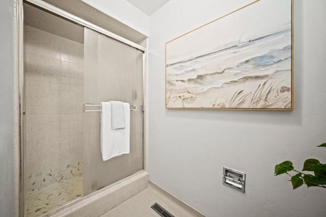 10 Wyndemere Vale, Monterey CA: https://media.crmls.org/mediaz/e2104f4d-a278-46ce-a56c-75fd704f4d52.jpg
