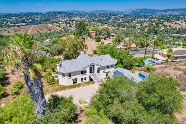 Details for 2458 Summit Dr, Escondido, CA 92025