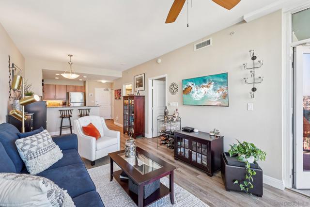 300 W Beech St, San Diego CA: https://media.crmls.org/mediaz/e2154846-45d7-4005-b19d-9cae373883e7.jpg