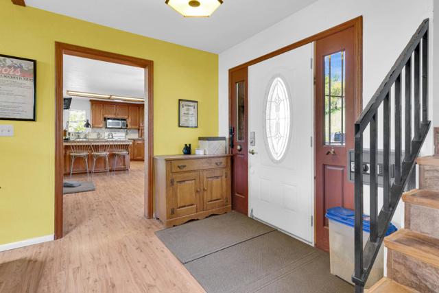 38483 Milpitas Road,  CA: https://media.crmls.org/mediaz/e21579a8-5a65-4eac-bba5-282cad1ff1c8.jpg