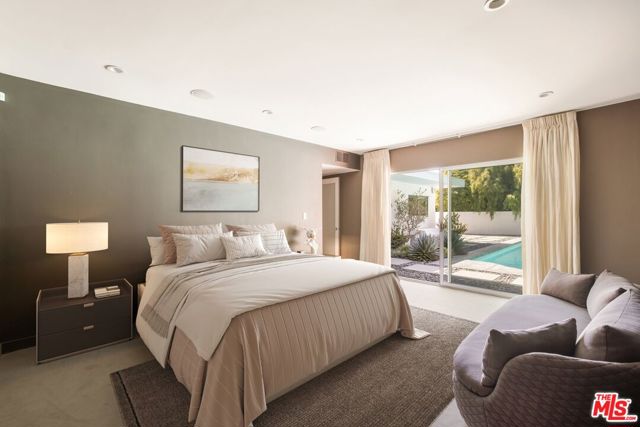 11115 Dona Pegita Drive, Studio City CA: https://media.crmls.org/mediaz/e21601f4-494d-465d-8d07-1d2937c3d64b.jpg