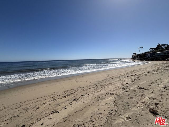 26636 Latigo Shore Drive, Malibu CA: https://media.crmls.org/mediaz/e216383a-856c-4f6c-aa08-f70b85777194.jpg