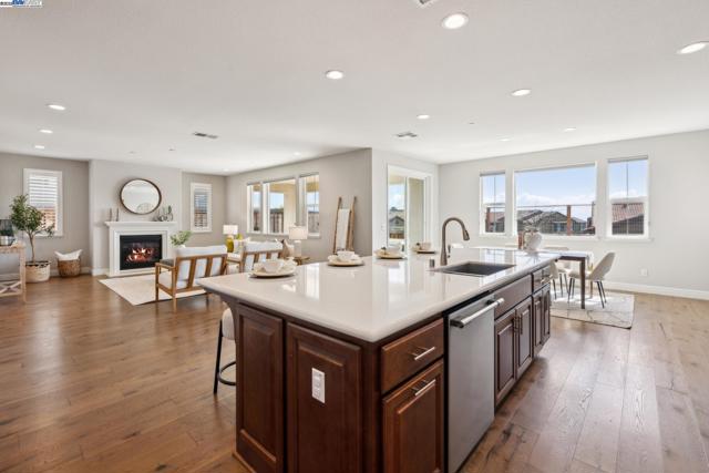 Image 15 of 60 For 29761 Cantera Dr