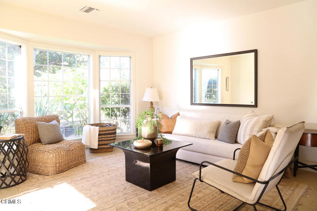 Detail Gallery Image 5 of 36 For 2376 Monte Vista St, Pasadena,  CA 91107 - 3 Beds | 1/1 Baths