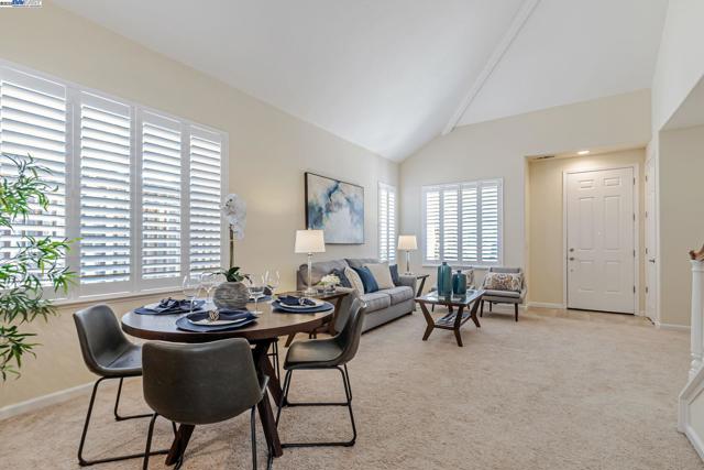 1657 Via Cortina, San Jose CA: https://media.crmls.org/mediaz/e219bfa3-0a2c-4fdd-ae54-d970d24ea8da.jpg
