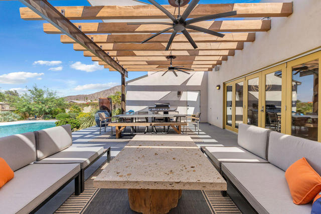 53945 Eisenhower Drive, La Quinta CA: https://media.crmls.org/mediaz/e219d131-aed2-4aa9-902c-3773ef34d8df.jpg