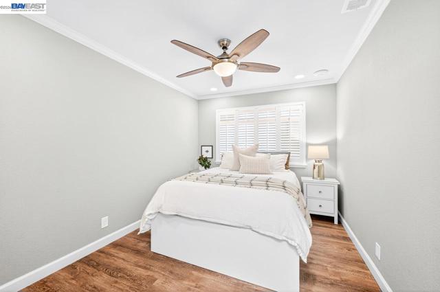 907 Hazel St, Livermore CA: https://media.crmls.org/mediaz/e21b5ab6-176a-43f0-bdc3-799a1b63b1dc.jpg