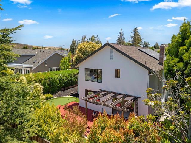 765 Finchwood Way, San Jose CA: https://media.crmls.org/mediaz/e21b6f08-ed6f-4034-b255-c9204d15d673.jpg