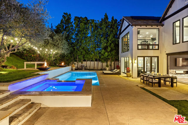 3801 Prado Del Trigo, Calabasas CA: https://media.crmls.org/mediaz/e21bce66-f291-4ead-b9a3-cea4b9fbca6f.jpg