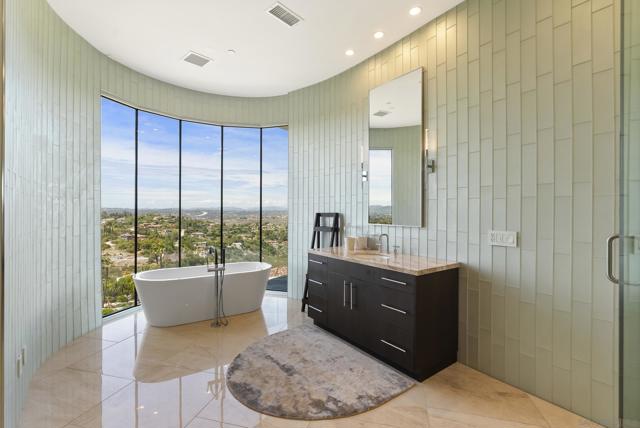 Image 23 of 44 For 13220 Highlands Ranch Rd