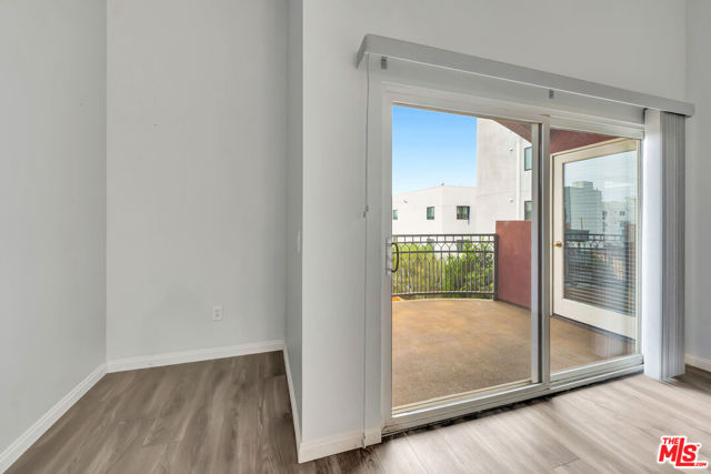 11124 Burbank Boulevard, 311 photo 7