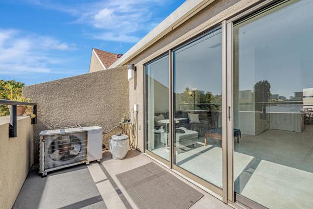 400 N 1st Street, San Jose CA: https://media.crmls.org/mediaz/e21d641a-0b50-4971-8ab0-f59256dae2a9.jpg