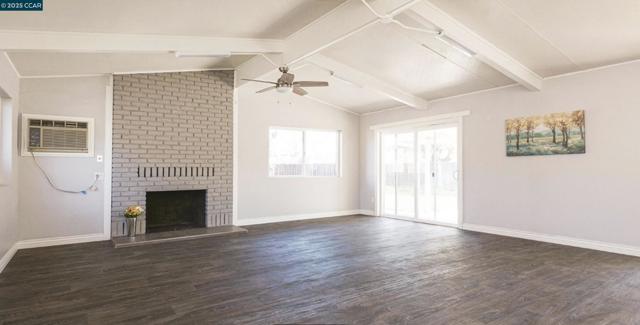 3505 Gateway Rd, Bethel Island CA: https://media.crmls.org/mediaz/e21d67f8-8168-49dd-a84b-4479e2e74485.jpg