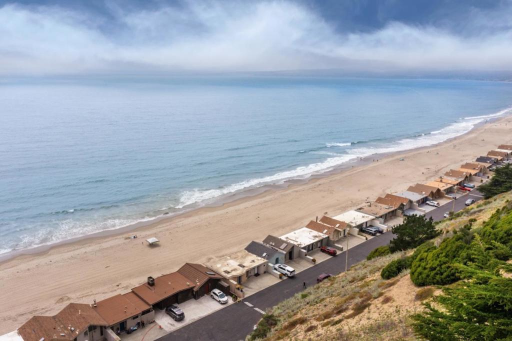 372 Oceanview Drive