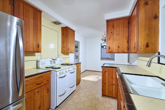 Detail Gallery Image 11 of 57 For 920 Stratford Dr, Encinitas,  CA 92024 - 2 Beds | 1 Baths