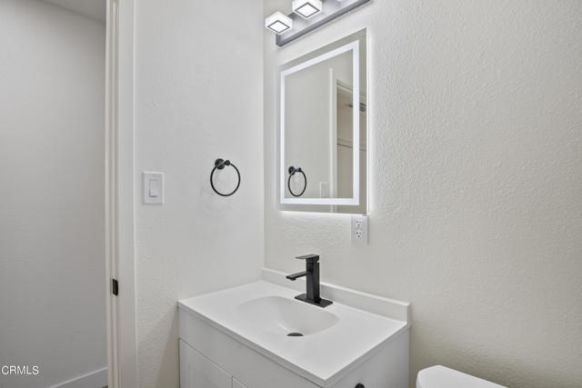 Detail Gallery Image 15 of 27 For 2214 Nightingale Ave, Stockton,  CA 95205 - 3 Beds | 1 Baths