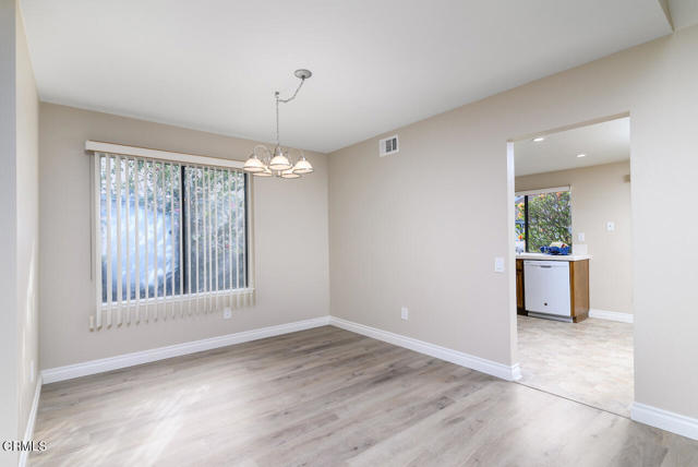 Detail Gallery Image 11 of 38 For 37109 Village 37, Camarillo,  CA 93012 - 2 Beds | 2 Baths