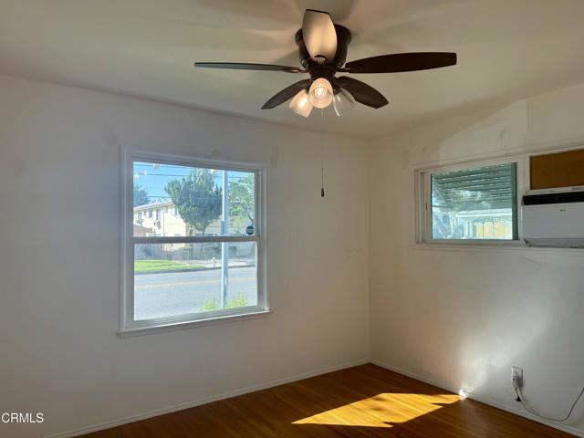 Detail Gallery Image 11 of 18 For 12811 Oxnard St, Los Angeles,  CA 91606 - – Beds | – Baths