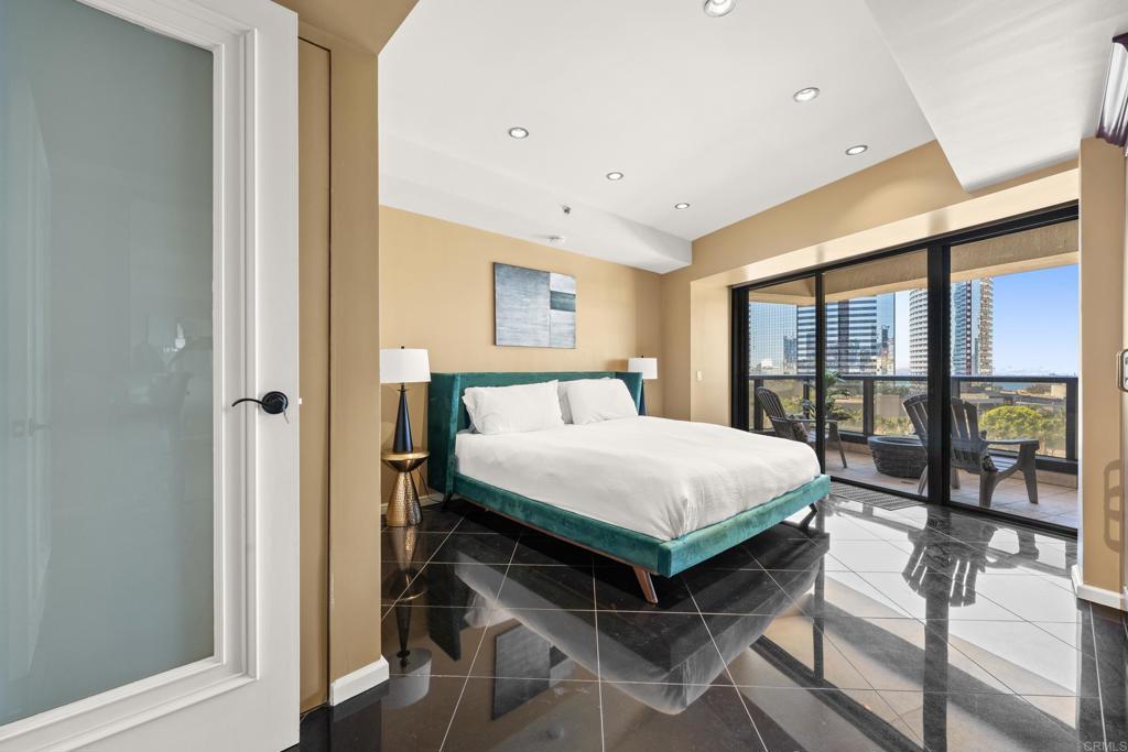 200 Harbor Drive - photo 20