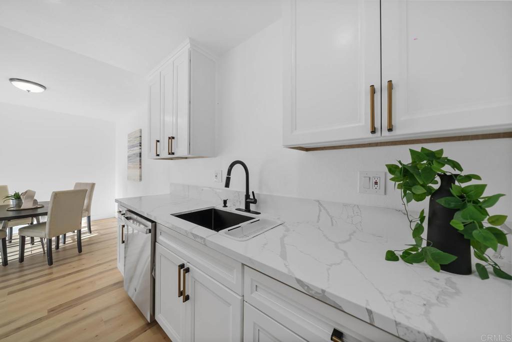 2360 Hosp Way - photo 8