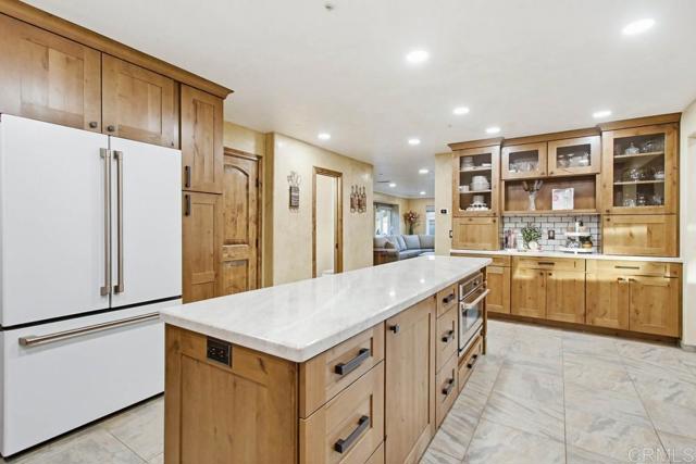 Detail Gallery Image 6 of 40 For 10118 Swanton Dr, Santee,  CA 92071 - 3 Beds | 2/1 Baths