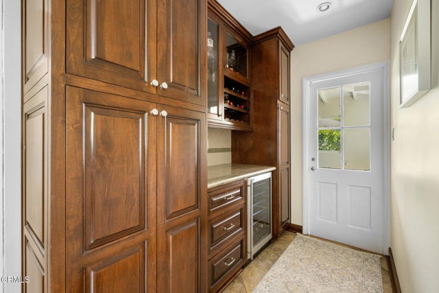 Detail Gallery Image 16 of 45 For 2175 Las Lunas St, Pasadena,  CA  - 3 Beds | 2 Baths
