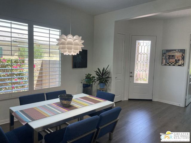 81331 Corte Compras, Indio CA: https://media.crmls.org/mediaz/e2216d92-12f4-4fbc-971f-aaa6cbeed515.jpg