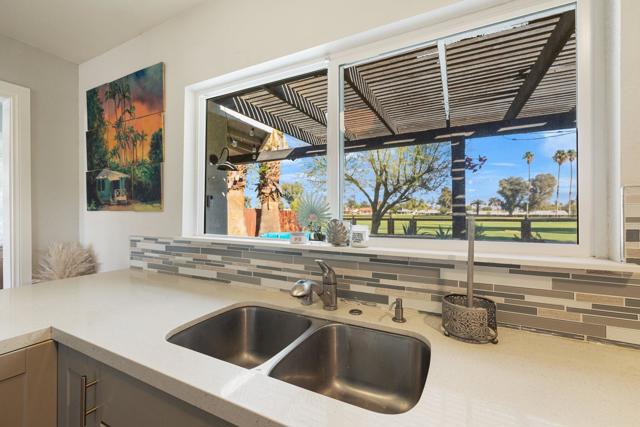77590 California Drive, Palm Desert CA: https://media.crmls.org/mediaz/e2224c8b-430f-42a1-af62-210fa9ea9677.jpg