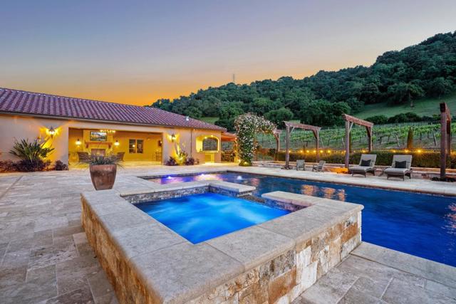 1405 Lakeview Court, San Martin CA: https://media.crmls.org/mediaz/e222568e-7793-4117-a6c9-81fd529267b2.jpg