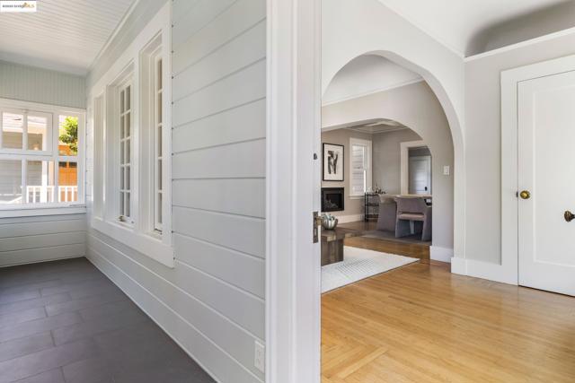 Image 3 of 40 For 5336 Locksley Ave