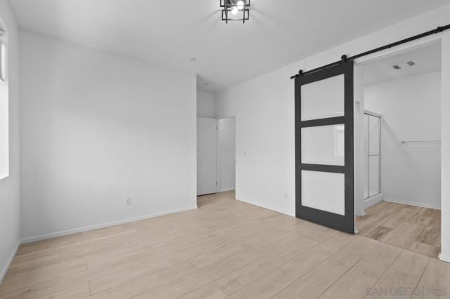 5212 Beachfront Cove, San Diego CA: https://media.crmls.org/mediaz/e223bf70-70f6-4c2e-9ce5-f70c99430bcf.jpg