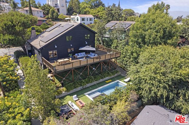2304 Vestal Avenue, Los Angeles CA: https://media.crmls.org/mediaz/e2244e8f-4b8e-4082-849e-e13c4e125ef7.jpg