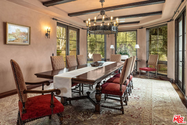 561 Saddle Lane, Ojai CA: https://media.crmls.org/mediaz/e2245311-3533-46c5-8a3f-deae929ace8b.jpg