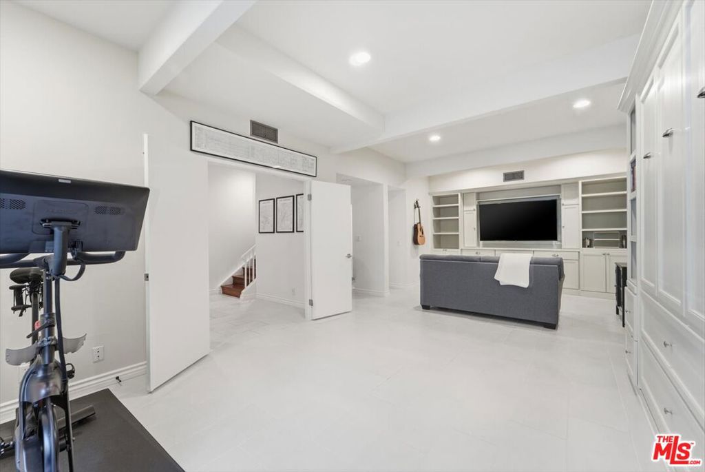 MLS #26864775 image #17