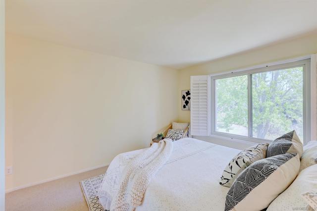 1982 Fairlee, Encinitas CA: https://media.crmls.org/mediaz/e2258ea4-9bce-4d9a-ab0c-8e5bfe8e8789.jpg