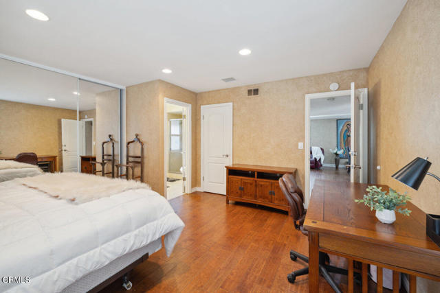 Detail Gallery Image 14 of 29 For 1519 Lyndhurst Ave, Camarillo,  CA 93010 - 4 Beds | 2 Baths
