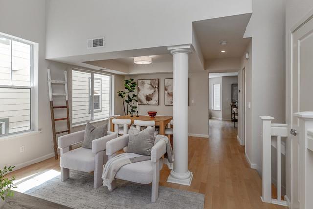 185 Hamwood Terrace, Mountain View CA: https://media.crmls.org/mediaz/e22772b9-2e12-432e-91fd-5ac450b2f778.jpg