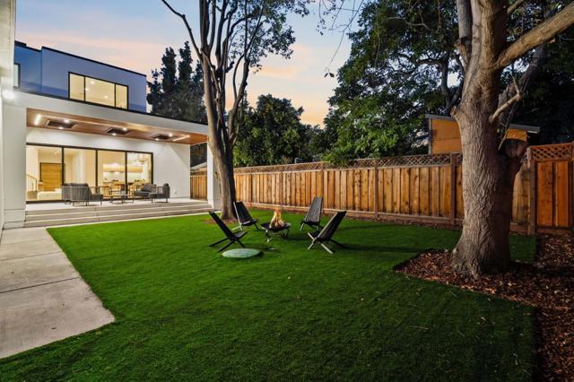 700 Farley Street, Mountain View CA: https://media.crmls.org/mediaz/e2284ec0-f8e7-40e5-bbd7-3ce7560ba785.jpg