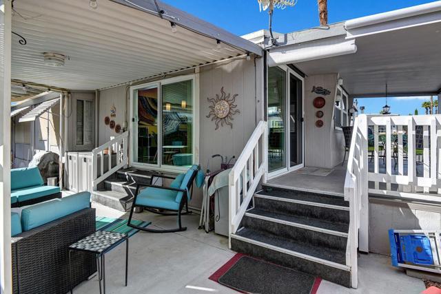 2 Sand Creek, Cathedral City CA: https://media.crmls.org/mediaz/e229d7c0-bf66-42a7-b98f-b0a763baff39.jpg